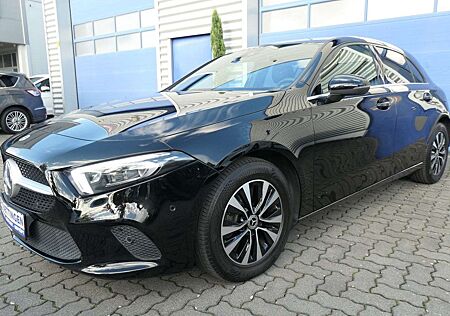 Mercedes-Benz A 200 Diesel d 4Matic LED Kamera Top Zustand!