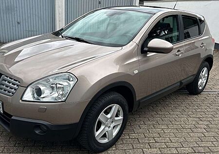Nissan Qashqai 2.0 tekna aus 2.Besitz / Leder / Navi