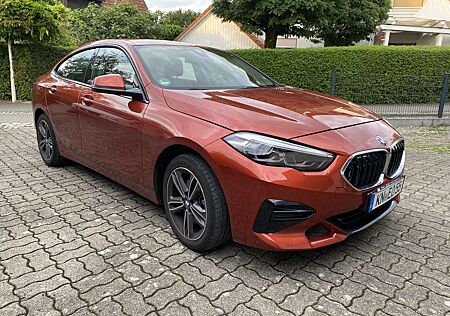 BMW 218 i Sport Line