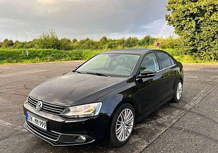 VW Jetta Volkswagen 1.6 TDI Comfortline