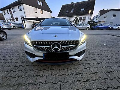 Mercedes-Benz CLA 250 7G-DCT Sport