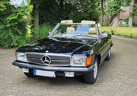 Mercedes-Benz SL 280 R 107