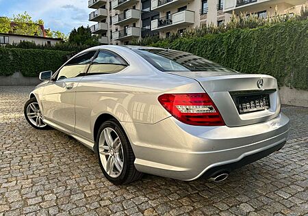 Mercedes-Benz C 180 Coupe AMG Line