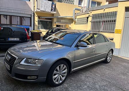 Audi A8 3.0 TDI DPF clean diesel quattro tiptronic Lang