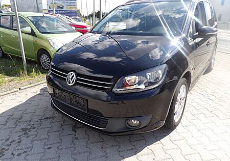 VW Touran Volkswagen Comfortline Klima Alurräder AHK HU AU Neu