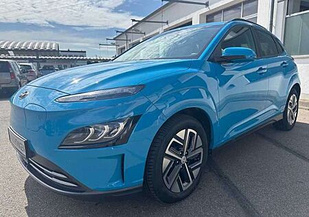 Hyundai Kona 64 kWh PRIME Sitzpaket / Winterräder