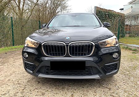 BMW X1 xDrive 20i NAVI/SHZ/PDC/KAMERA