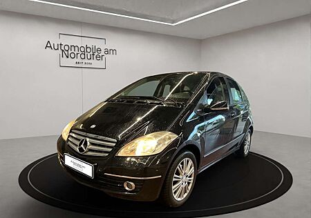Mercedes-Benz A 180 Elegance-1Hand-Leder-Navi-Xenon-PDC-Sitzheizung