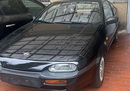 Nissan 100 NX