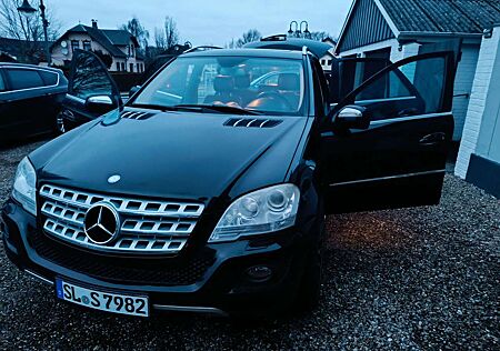 Mercedes-Benz 320 Foarte îngrijit, trapă panoramică, 10 din 10.