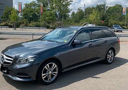 Mercedes-Benz E 200 T BlueTEC 7G-TRONIC
