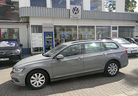 VW Passat Variant Volkswagen Conceptline 1,5 TSI DSG KAMERA