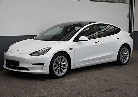 Tesla Model 3 Long Range AWD *AHK*19-Zoll*Matrix-LED*