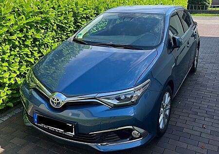 Toyota Auris Hybrid 1.8 VVT-i Hybrid Automatik Executive