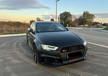 Audi RS3 Limousine 2.5 ,B&O,Matrix,RS-Sitze,No OPF!