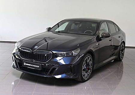BMW i5 40 xDrive M Sport Pro AHK ACC B&O Leder Pano