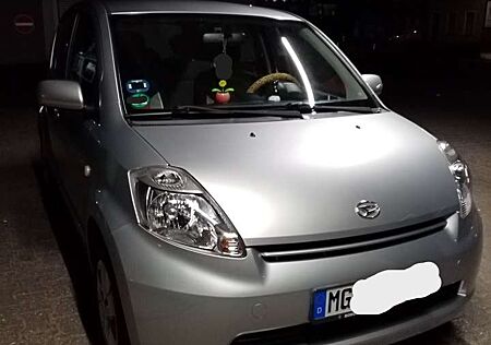 Daihatsu Sirion 1.3*Service-Neu!*Wenig-Km*Neue-Reifen!*Öl-Neu!*