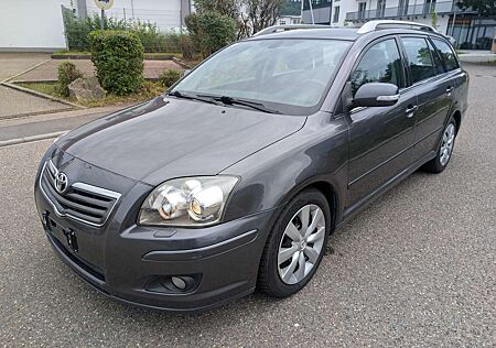 Toyota Avensis 1.8 VVT-i sehr gepflegt