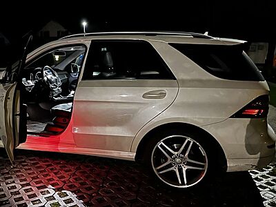 Mercedes-Benz ML 350 BlueTEC 4MATIC 7G-TRONIC Edition 1