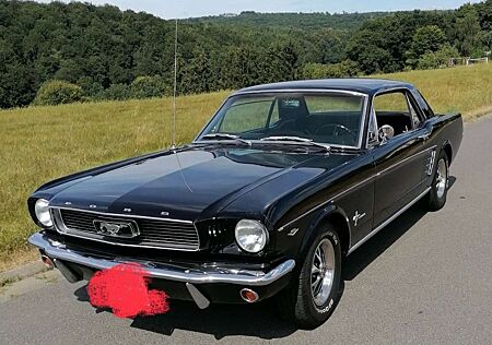Ford Mustang Coupé