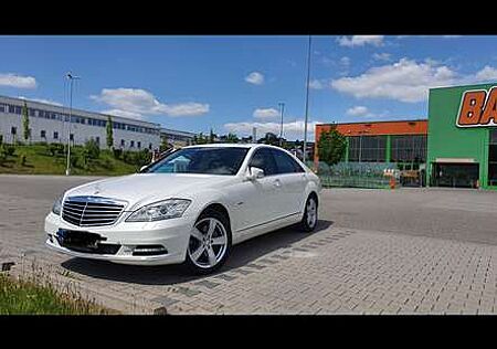Mercedes-Benz S 400