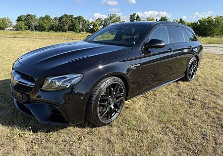 Mercedes-Benz E 63 AMG 4Matic+ T 9G-TRONIC