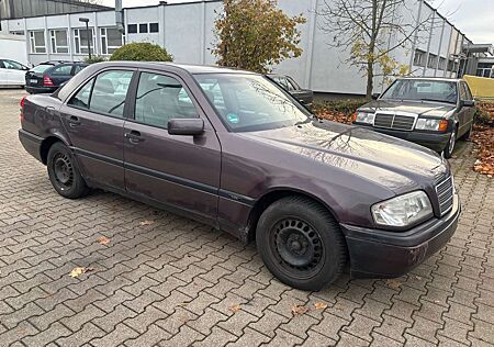 Mercedes-Benz C 180 C-Klasse Classic,Automatik,AHK,TÜV&AU:05/2027