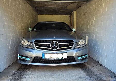 Mercedes-Benz C 180 Coupe (BlueEFFICIENCY)