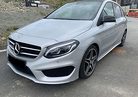 Mercedes-Benz B 180 AMG Line