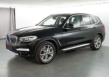 BMW X3 xDrive 30 e xLine AHK LED ACC Sportsitze