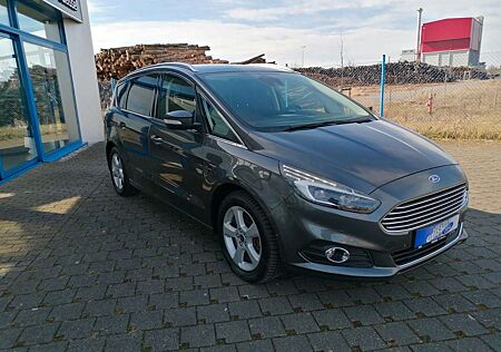 Ford S-Max Titanium,LED.Navi.KeyFree.SHZ.FSH.Kamera