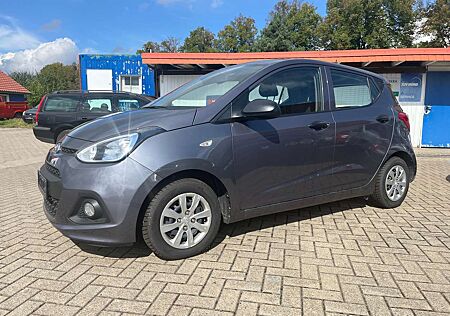 Hyundai i10 1.0i, 67 PS, Klima, 1.Hand, ISOFIX, Winterräder