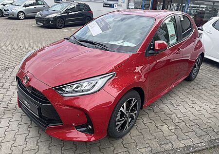 Toyota Yaris Hybrid 5-Türer 116 1.5 VVT-i Team D