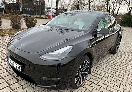 Tesla Model Y Long Range Dual AWD - USS