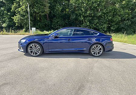 Audi A5 Sportback 40 TFSI QUATTRO, LED-Matrix, AHK usw.