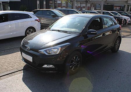 Hyundai i20 1,2 YES!*SITZHEIZUNG*KLIMA*5TÜRIG*EURO6!