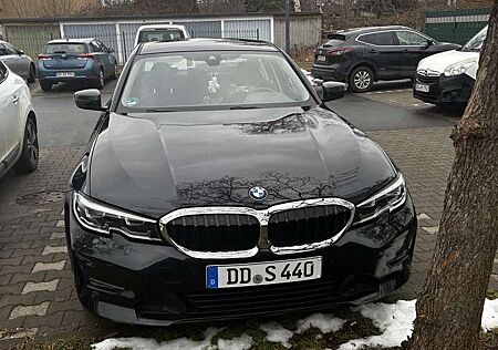 BMW 320i 320 Aut. Advantage