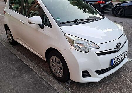 Toyota Verso-S Verso S 1.33 VVT-i Club
