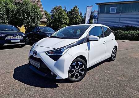 Toyota Aygo 5-Türer x-shift x-play Team D/PDC