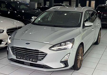 Ford Focus Turnier Titanium*KEYLESS*LED*WINTER*2-ZONE