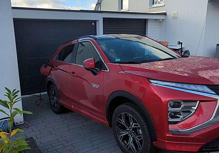 Mitsubishi Eclipse Cross Plug-In Hybrid 4WD Top