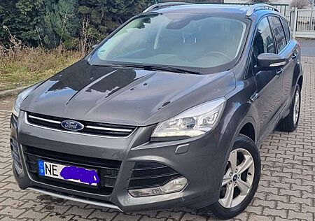 Ford Kuga 2.0 TDCi 4x4 Aut. Titanium