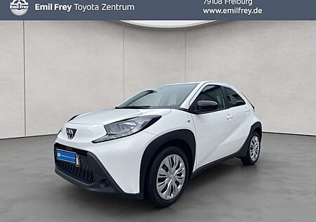 Toyota Aygo (X) X S-CVT Play