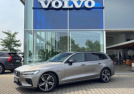 Volvo V60 T6 R-Design Plug-In Hybrid AWD