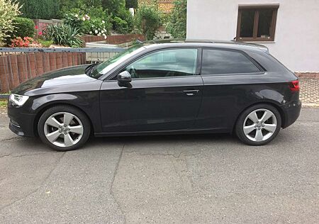 Audi A3 2.0 TDI (clean diesel) quattro Ambition