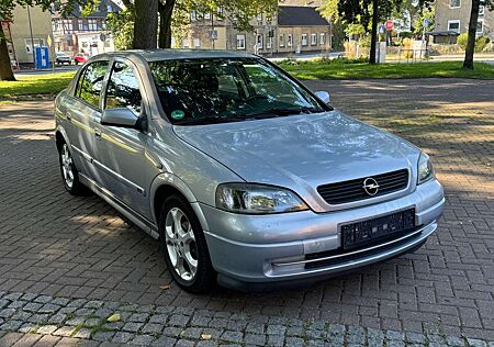 Opel Astra 1.6 Zahnriemen&TÜV&Reifen&Inspektion NEU NAVI