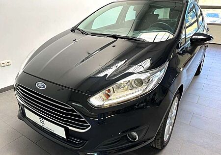 Ford Fiesta Titanium Sitzheizung Bluetooth