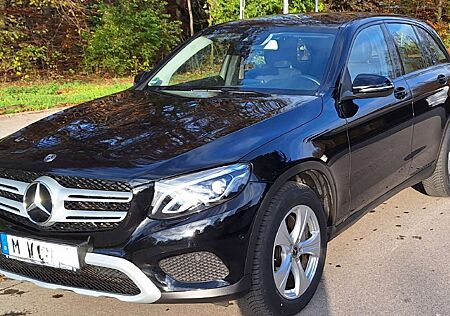 Mercedes-Benz GLC 250 4Matic 9G-TRONIC LED Navi Tempomat 8fach bereift