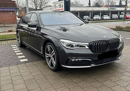 BMW 750 il X Garantie bis 05/2025 Vollausstattung