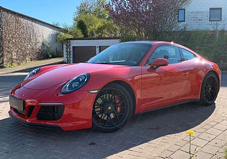 Porsche 991 .2 GTS no OPF 1.Hand LIFT BOSE SAGA approved